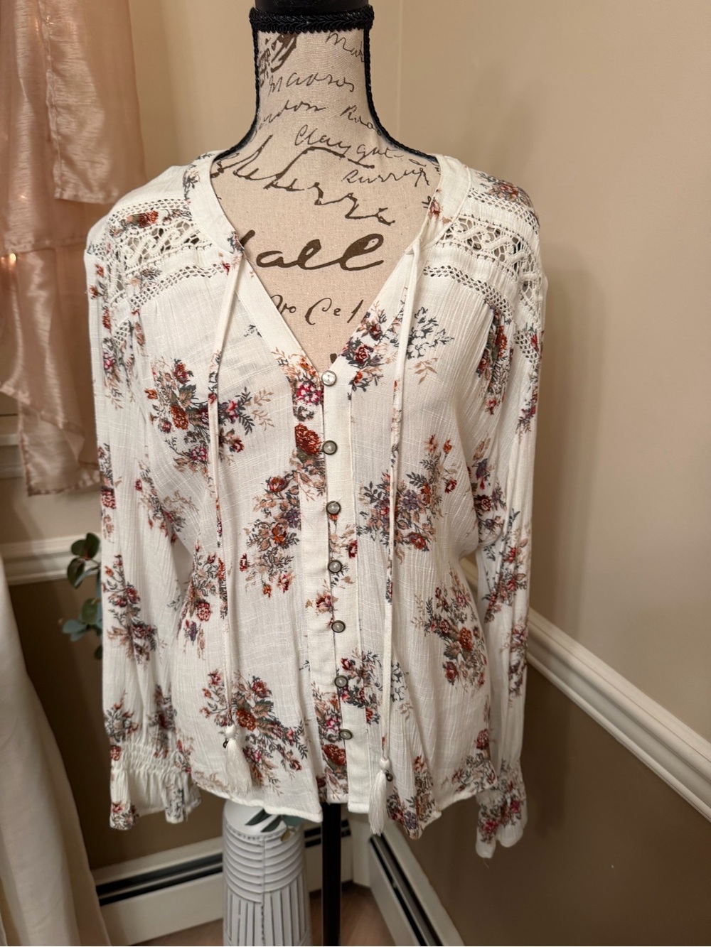 Marian Rag Floral Button-Front Peasant Blouse - White Large